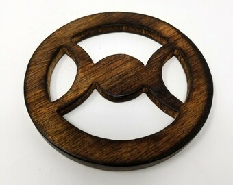 Diollo Altar Tile Pentagram - 4 Inch Brass Pentacle Plated With Triple Carved Stained Pattern For Wicca & Ritual