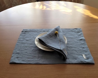 Linen napkins in blue. Stonewashed, softened linen napkins set: 2, 4, 6, 8, 10, 12 napkins. Wedding decor. Table linens. Table decor