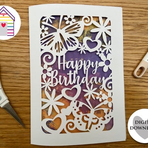 Tarjeta de feliz cumpleaños SVG - Archivo de corte digital - Archivo EPS - PNG - Dxf - Tarjeta de felicitación - Haz la tuya - Mariposas Flores - General Femenino