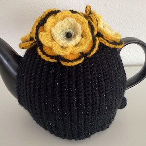Large Crochet Black Tea Cosy / Tea Cozy With Yellow Flowers / 6 to 10 Cup Tea Cosy