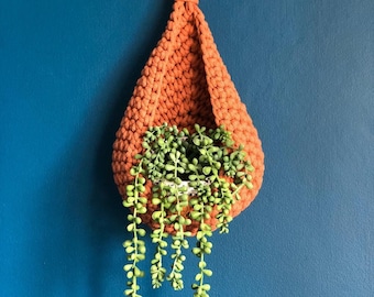 Medium Crochet Hanging Basket, Crochet Basket Pattern, Hanging Basket, Teardrop Hanging Basket