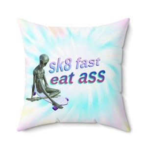 Sk8 Fast Eat Ass Throw Pillow - Funny y2k Vaporwave Accent Pillow Cover & Insert, Meme Living Room Home Decor, Adult Humor Dorm Pillow