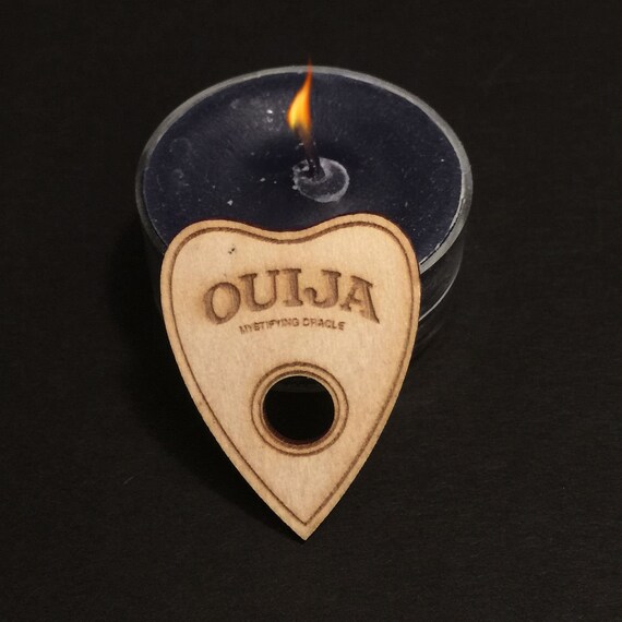 Miniatur Ouija-Brett Aus Holz – Kleines Spirit Board Mit Planchette Als Gruseliges Deko-Stück Für Regal, Schreibtisch Oder Geschenk