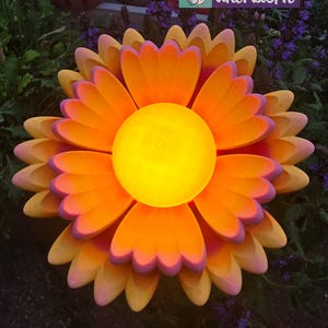 3D-utskriftsfil, 3D-blomma "GEBBI" STL-fil, trädgårdsdekoration för pool, balkong, LED-insats, exklusiv design, privat bruk inklusive mini-kommersiell licens bild 3