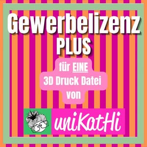 Könnte beinhalten: Grafik mit den Worten "Gewerbelizenz PLUS" in Weiß, vor einem Hintergrund aus vertikalen orangefarbenen und pinkfarbenen Streifen. Darunter befindet sich ein rosa kreuzförmiges Element mit Text und ein Cartoon-Logo mit dem Text "uniKatHi".
