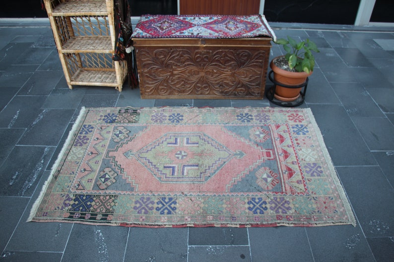 Turkish small rug, Vintage rug, Doormat rug, Bohemian rug, Home decor, Natural rug, Aztec decor, Bathroom rug, 3.5 x 5.8 ft MBZ3443 image 4