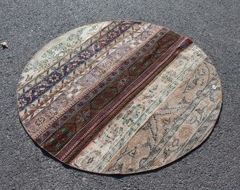 Vintage turkish rug, Handmade round rug, Small area rug, Patchwork rug, Oushak rug, Doormat rug, Bohemian rug, 4.3 x 4.3 ft MB12159
