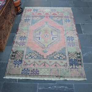 Turkish small rug, Vintage rug, Doormat rug, Bohemian rug, Home decor, Natural rug, Aztec decor, Bathroom rug, 3.5 x 5.8 ft MBZ3443 image 2