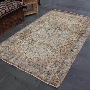 Natural wool rug, Vintage rug, Turkey rug, Area rug, Bohemian rug, Oushak rug, Soft rug  4.7 x 8.4  ft Boho decor rug Antique rug MBZ4331