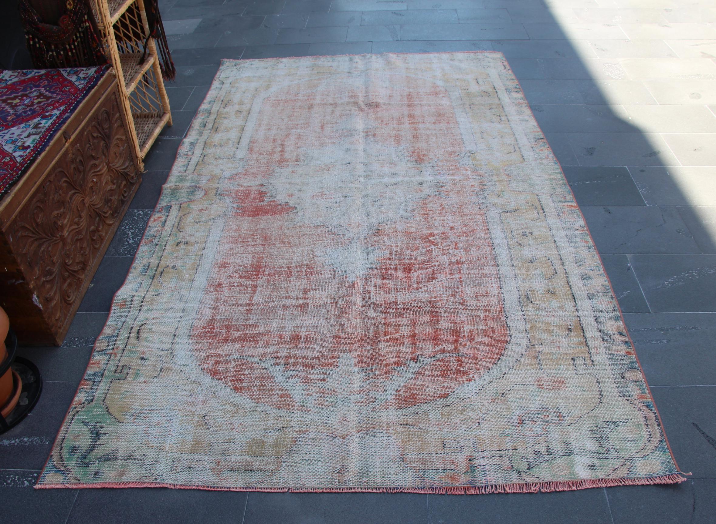 Turkish Rug, Vintage Rug, Large Rug, Area Rug 5.5 Ft X 9.2 Ft