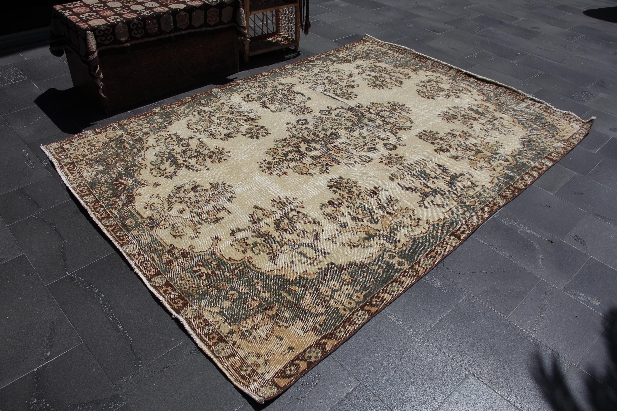 Vintage Rug, Turkish Rug, Handmade Floor Rug, Oushak Rug Bohemian