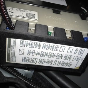 Toyota 4Runner 2010-19 Extended Fuse Cover