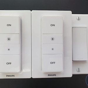 The Original Philips Hue Low pro 2 Stealth Decora Spacer + 1 Gang Decora for V1 remote