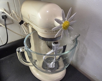 Spinning KitchenAid Flower Decor – Fun Mixer Accessory