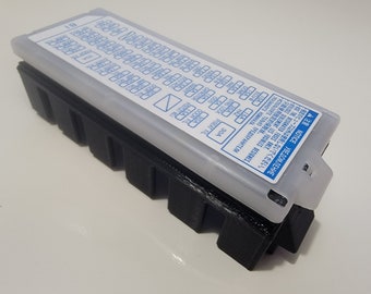 Toyota 4Runner 2020+ V2 Extended Fuse Cover