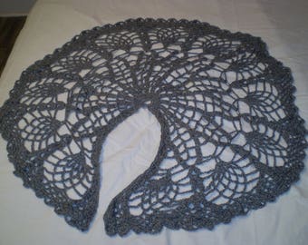 Grey Pineapple Shawl