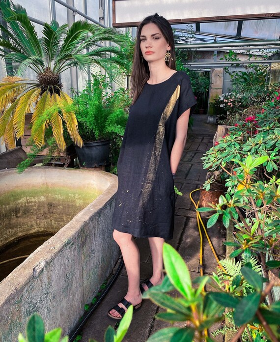 Oversize Black Linen Dress NIGHT SKY: Hand-Painted Gold Stars With Pockets Oversize Black Linen Dress NIGHT SKY: Hand-Painted Gold Stars With Pockets