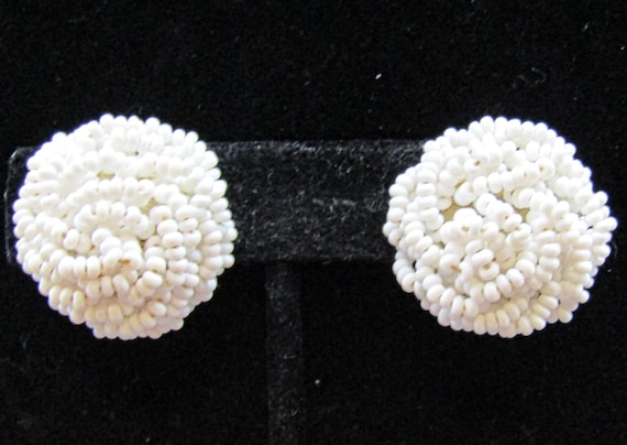 Vintage Lisner White Seed Bead Button Clip On Earrings 1" Diameter, Signed