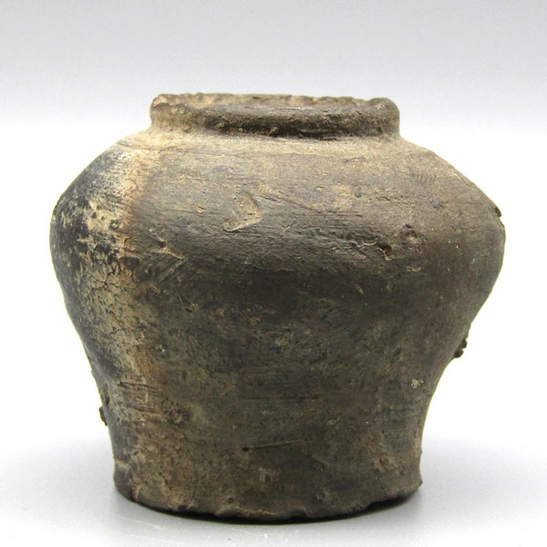 Han Dynasty Pottery Small Jar 206 BC to 220