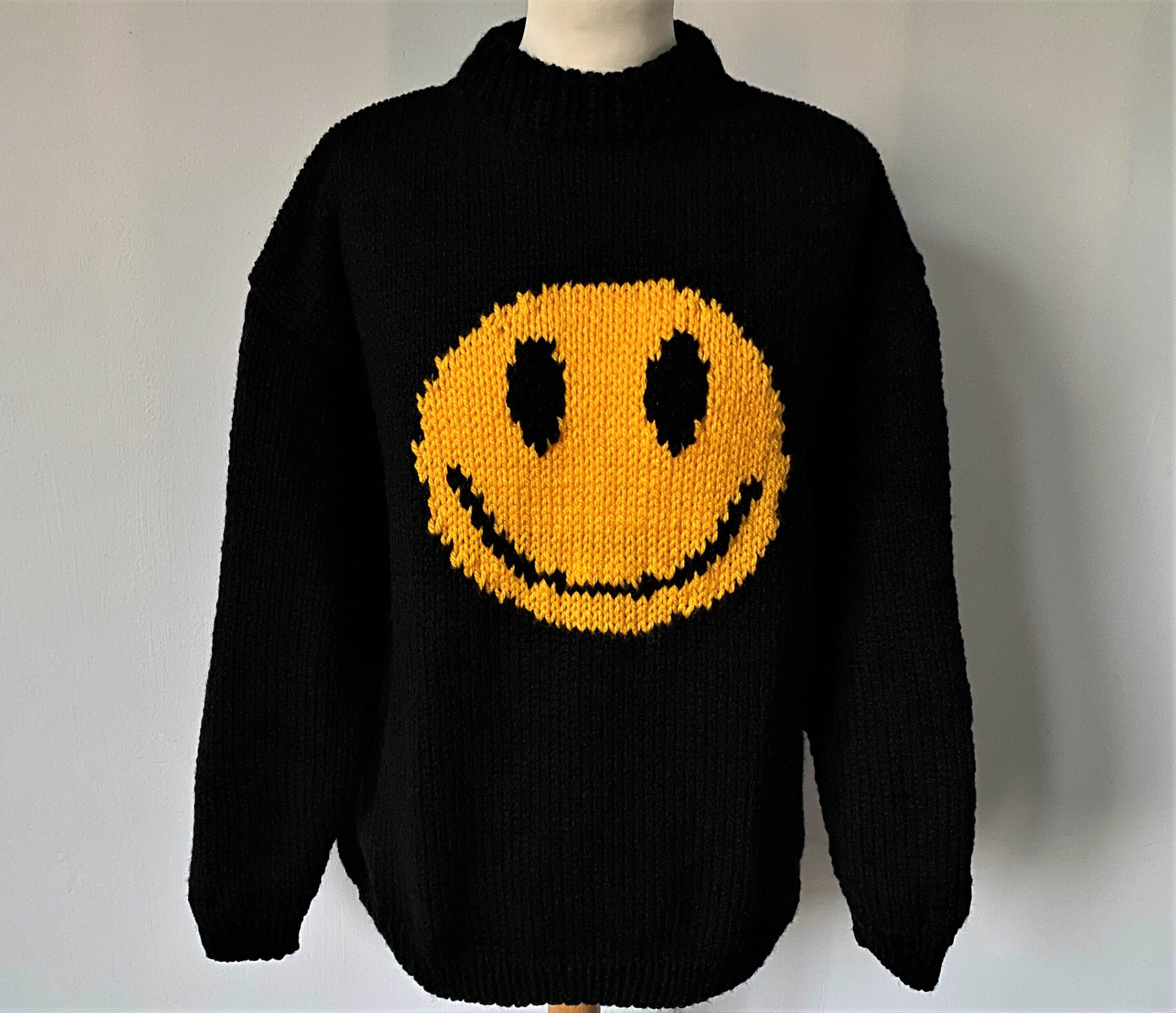 Smiley Face Sweater - Etsy UK