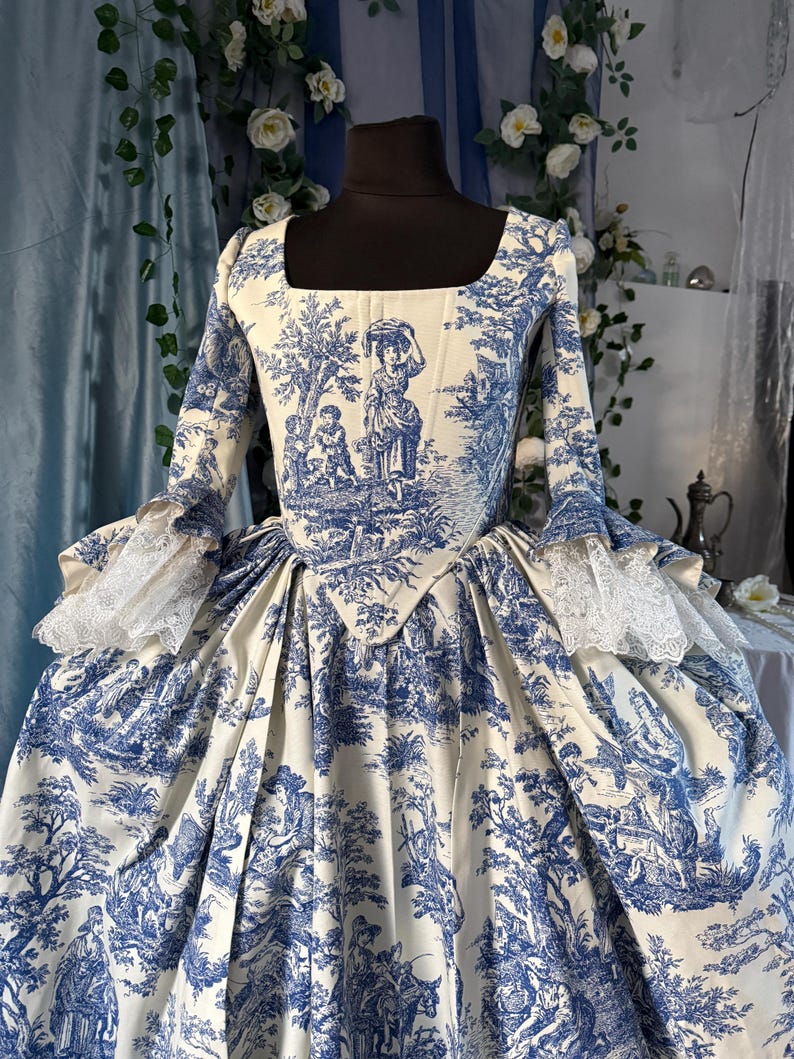 18th Century Style Gown: Robe À La Angles Inspired Dress, Built-in ...