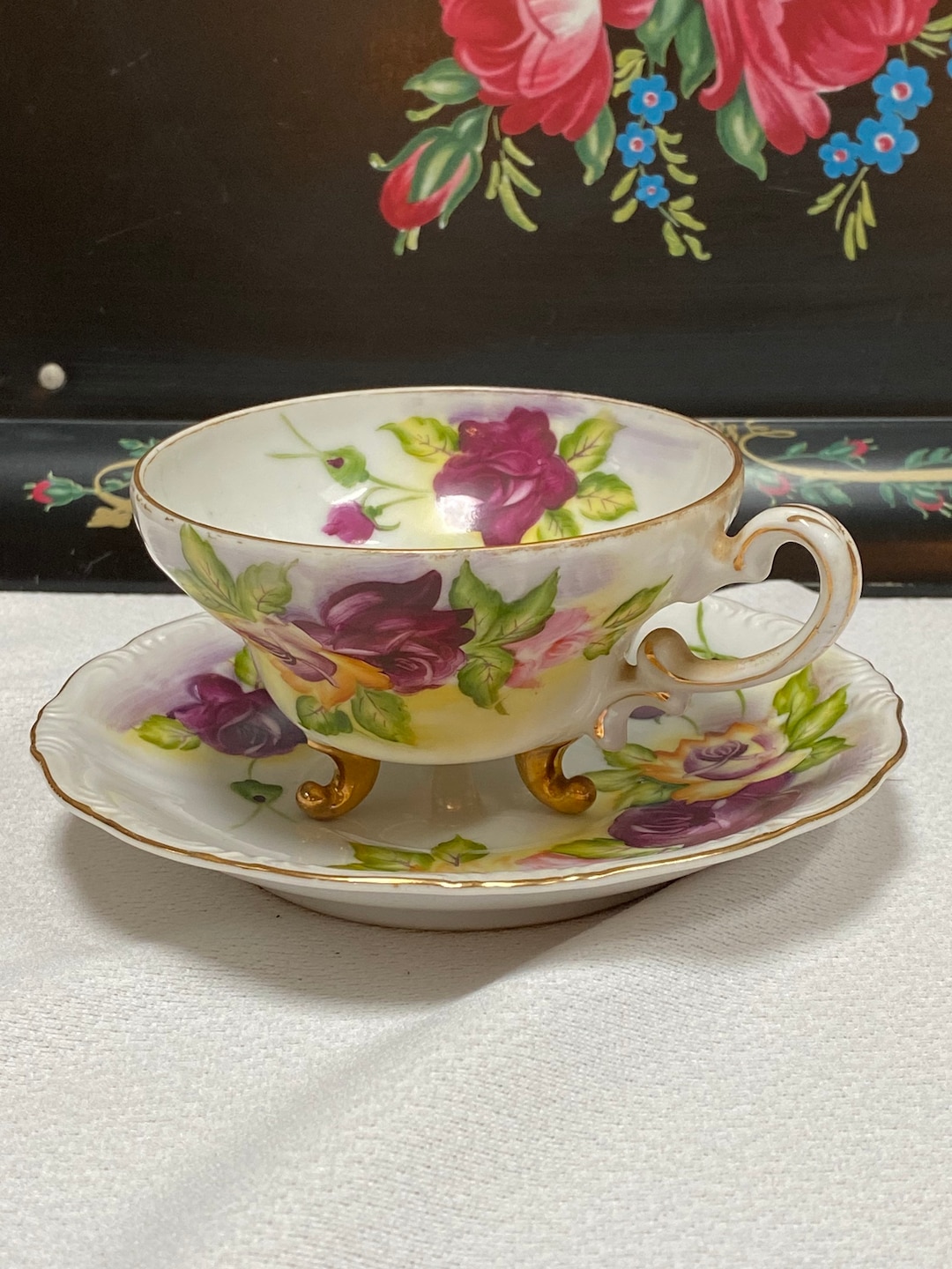 Norcrest Fine China Pink Roses Hand Painted 3 Footed Teacup Norcrest Fine China Pink Roses Hand Painted 3 Footed Teacup