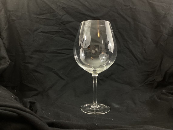 Large Laura Ashley Wine Glass. Oversized Wine Glass for Table Scaping or  Wine Tasting. Large Wine or Water Goblet, Stemware for Serving Wine 