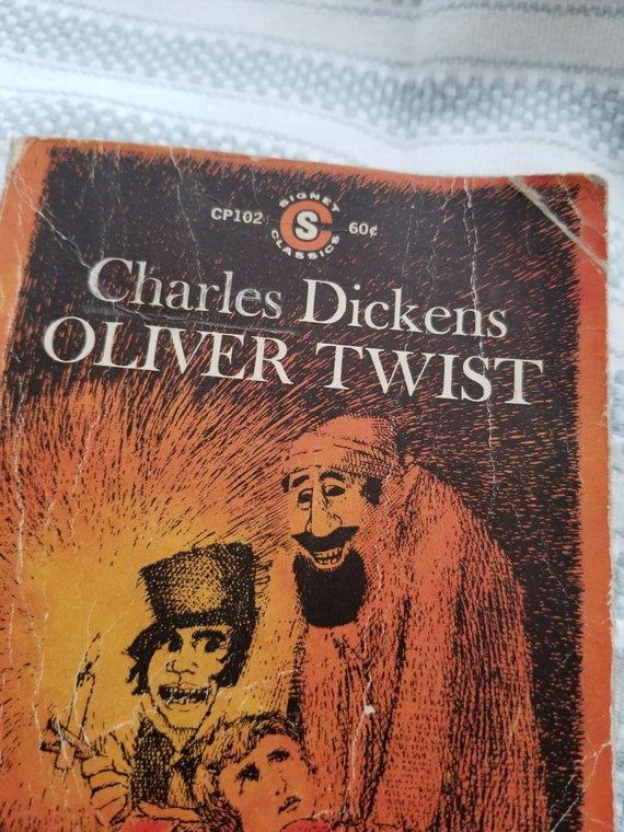 Oliver Twist by Charles Dickens. Bancroft Classics Hardback 