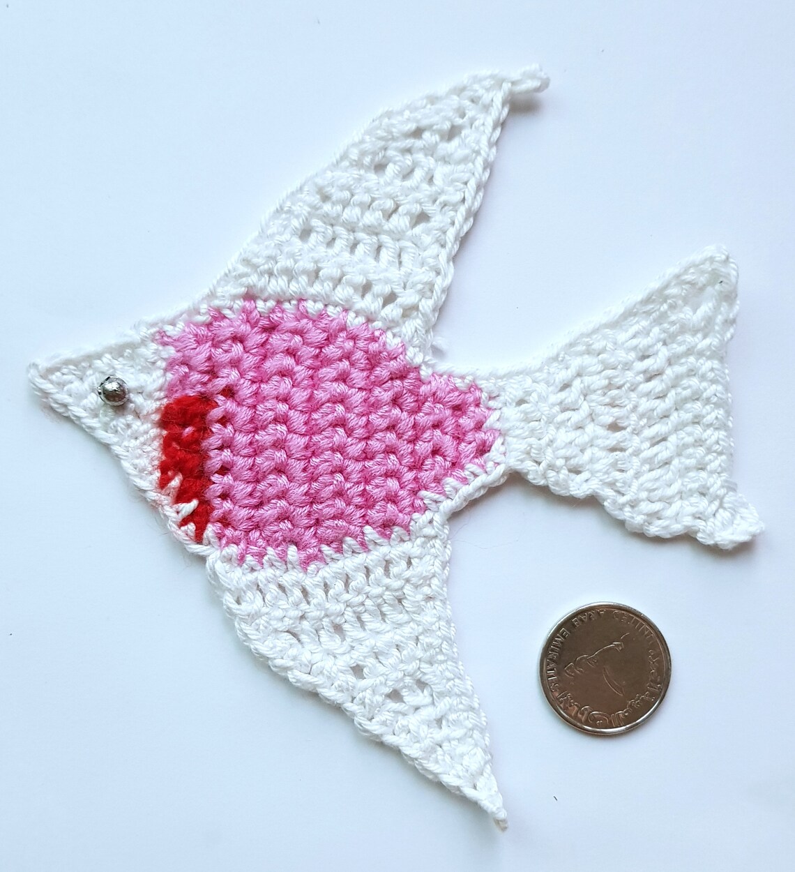 Crocheted fish pattern for applique from leftover yarn for | Etsy