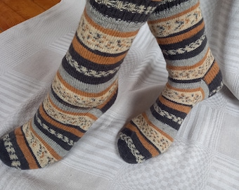 Handknitted wool socks / Adītas vilnas zeķes