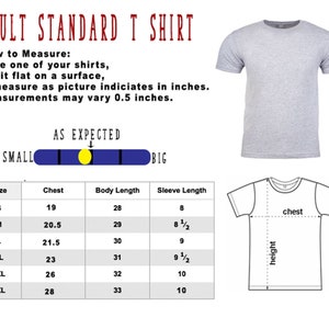 Pu&ograve; includere: Una tabella di taglie per t-shirt standard per adulti con misure in pollici per il petto, la lunghezza del corpo e la lunghezza della manica. La tabella include le taglie S, M, L, XL, 2XL e 3XL.