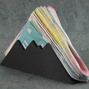3D gedruckte Serviettenhalter, Taschentuchhalter Schlüsselring, Berg Serviettenhalter, Berg Effekt Serviettenhalter, Neuheit Geschenk, neues Zuhause Geschenk