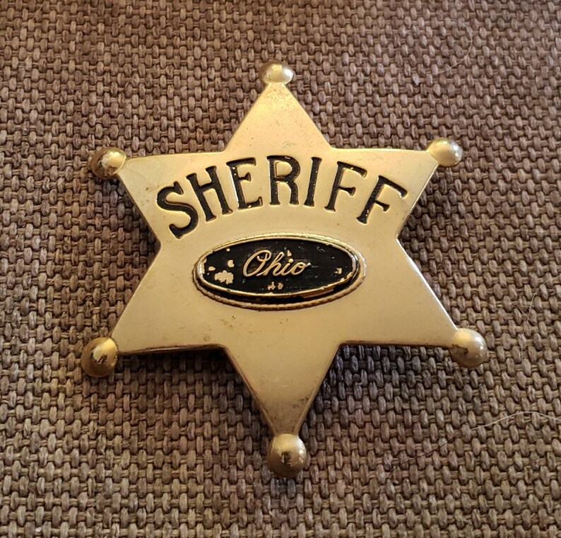 Vintage souvenir Fort brand Ohio Sheriff badge child/'s souvenir goldtone