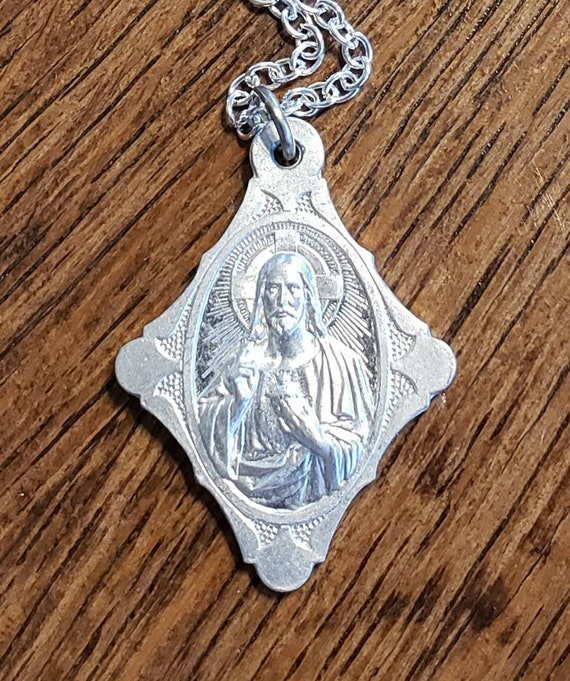 Saint FRANCIS Vintage Jewelry Religious Medal Pendant on 18 inch sterling silver rolo chain