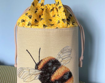 STUNNING BEE Tapestry Knitting Bag Large with a Drawstring Top