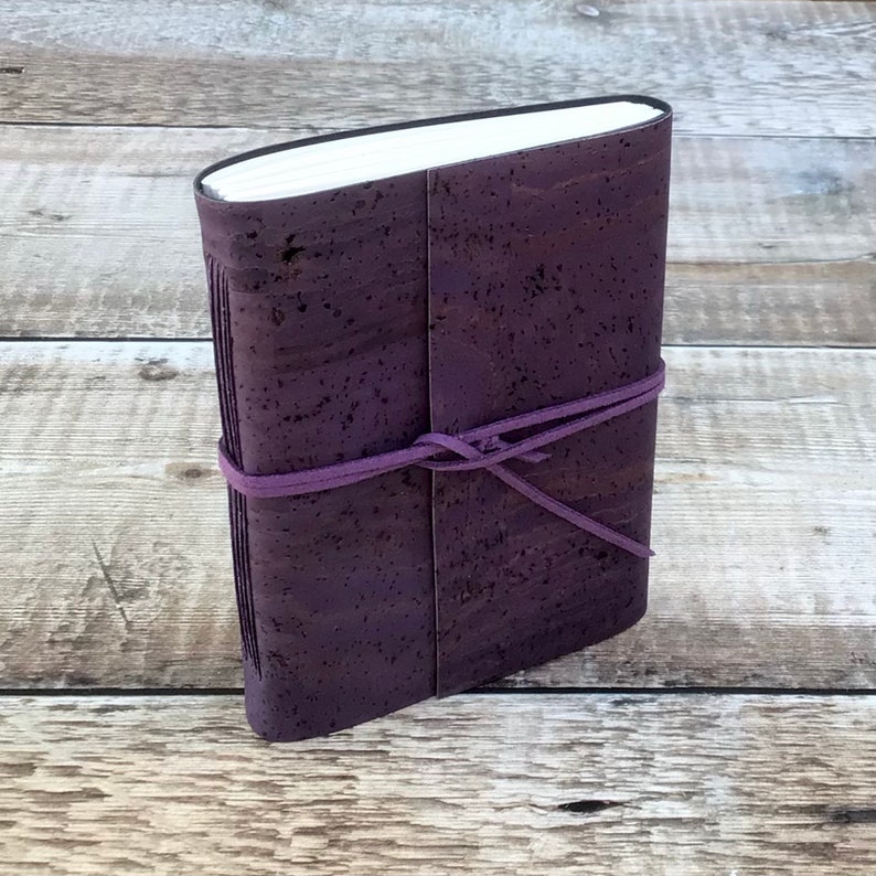 A6 Cork Journal / Notebook in aubergine purple immagine 1