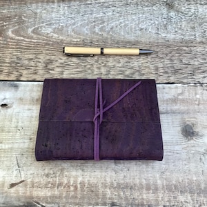 A6 Cork Journal / Notebook in aubergine purple immagine 4