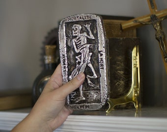 Death Tarot Card, Etteilla style, book of Thoth. (cast aluminum or resin)