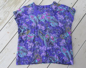 1980s Purple Paisley Rayon Top, Short Sleeve Dolman Sleeve, Silky Oversized Purple 80s Rayon Blouse, Vintage Paisley Pattern Blouse, S/M