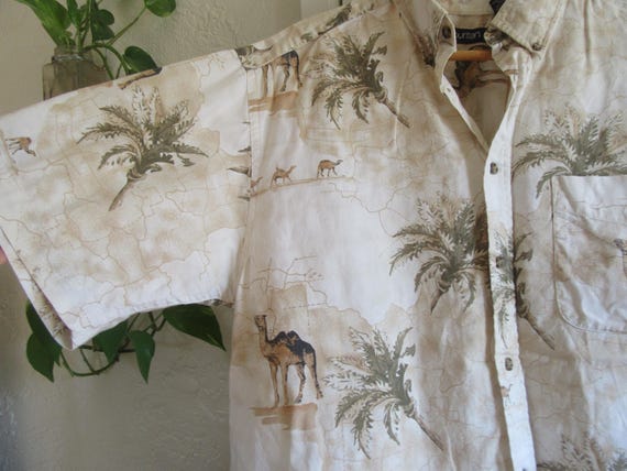 1990s Camel and Palm Tree Print Cotton Button Dow… - image 3