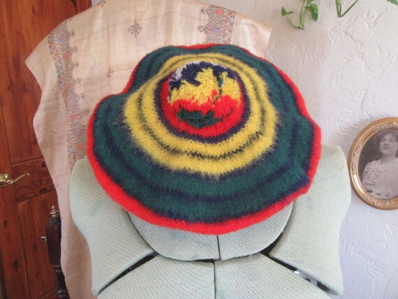 1960s Buchanan Scottish Wool Beret, Rainbow Color… - image 2