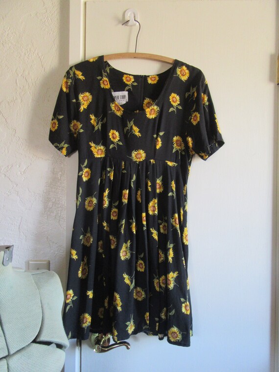 1990s Vintage Sunflower Babydoll Dress, Black Yellow … Gem