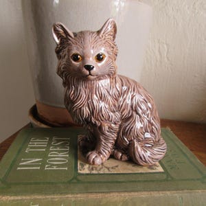 1985 Handmade Ceramic Cat Figurine, Small Ceramic Cat Statue, Handmade by Sarah Brown Kitty Cat, Kitschy Cat Statue, 80s Vintage Figurine