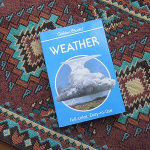 Petit livre d&#39;or sur la météo vintage 1987, guide de poche vintage de la météo, petit guide d&#39;or mignon, livre météo, référence vintage