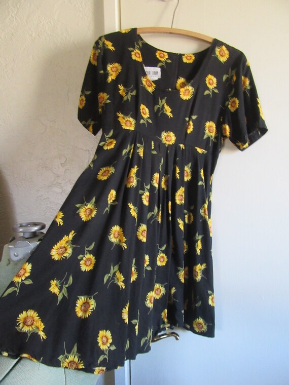 1990s Vintage Sunflower Babydoll Dress, Black Yellow … Gem