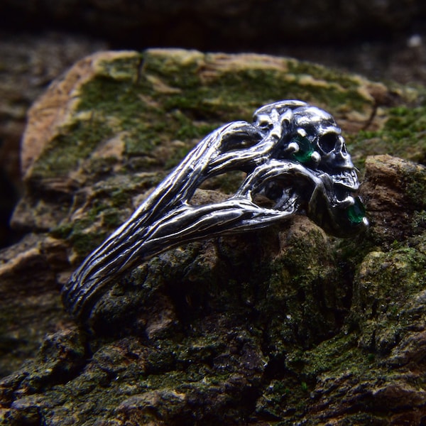 Dark Fantasy Tree Branch with Skull Engagement Ring with Intricate Band, Mystical Nature Inspired Wedding Band for Man