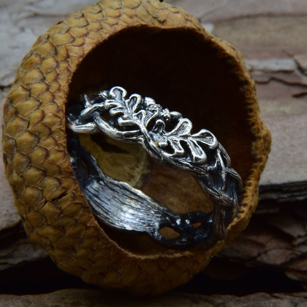 Fall Oak Leaf Wedding Ring with Celtic Knot Braided Twig and Acorn in Silver for Men & Women, Nature Inspired Woodland Goblincore Jewelry