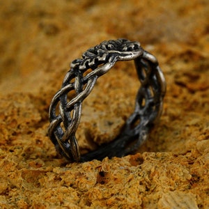 Handcrafted Silver Engagement Ring with Oak Branches, Leaves and Acorns, Nature inspired ring,  Woodland wedding ring
