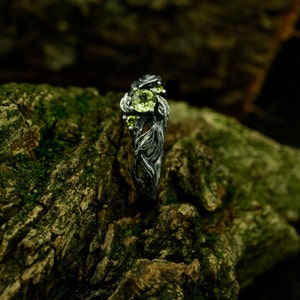 Ethereal Fairy Witchy Wedding Band, Braided Olive Branch Band Silver Engagement Ring, Dark Aesthetic Forest Ring with Nature Themed Bild 8