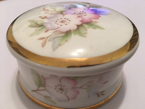 Fine Bone China! Vintage Cottage Rose Trinket Round Box /& Lid